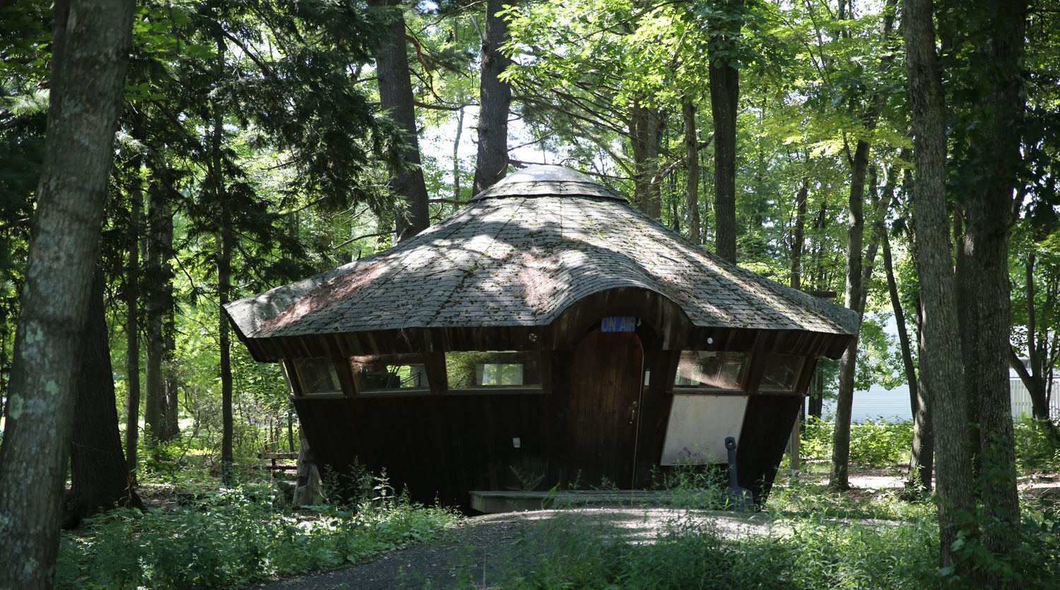 Hampshire_College,_Yurt